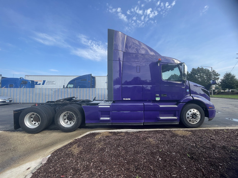 https://www.imanpro.net/pub/co/c1truck/photo/1103/4.jpg?20260901120432