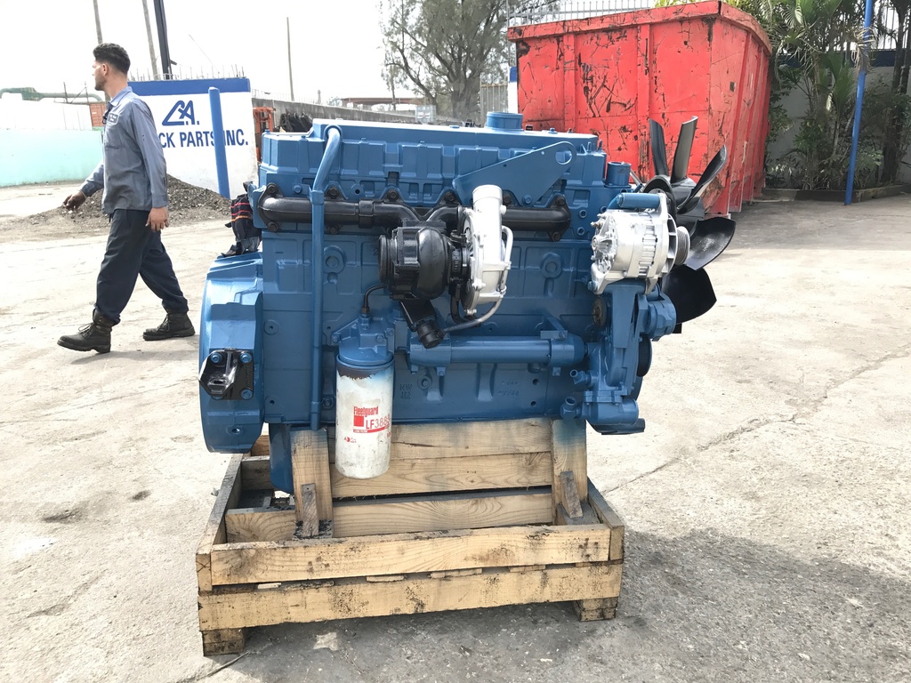 USED 1999 INTERNATIONAL DT530 TRUCK ENGINE TRUCK PARTS #1090-10
