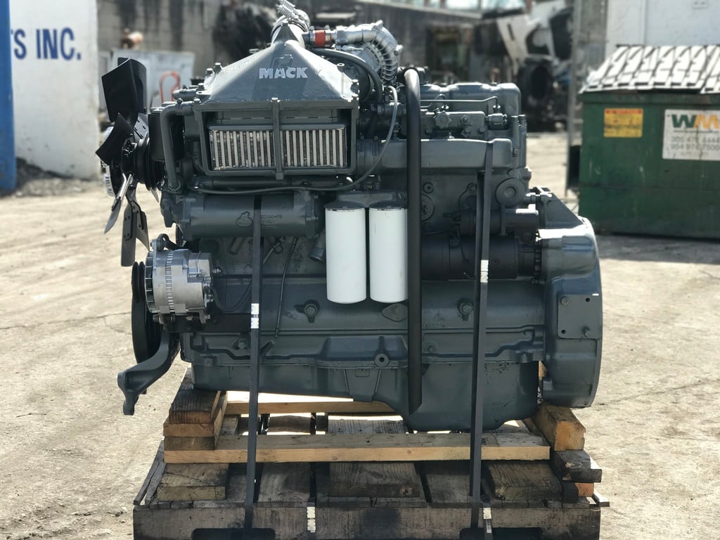 MACK E6 Truck Engine. 1983. PICS