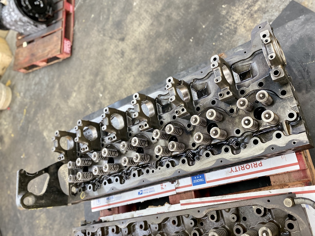 VOLVO D13 CYLINDER HEAD FOR SALE 2124