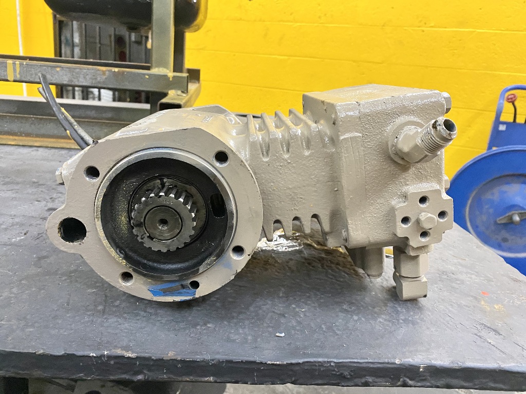 BENDIX TUFLO 550 COMPRESSOR FOR SALE 2400