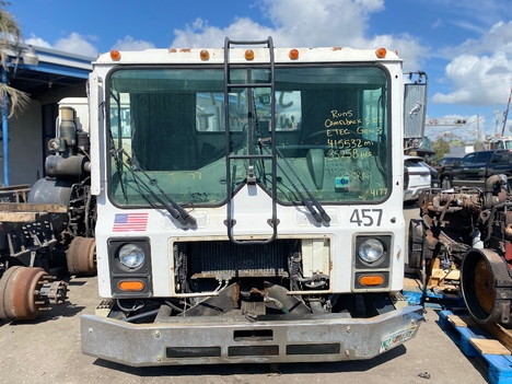 2006 MACK MR690S Cab Body #2501