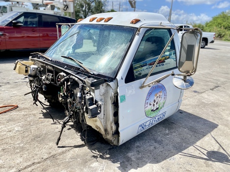 1999 GMC C7500 Cab Body #2557