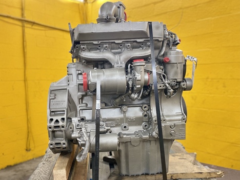 2002 MERCEDES-BENZ OM904 Truck Engine #2592