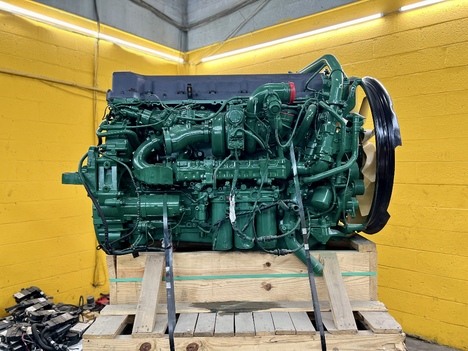 2010 VOLVO D13 Truck Engine #2899