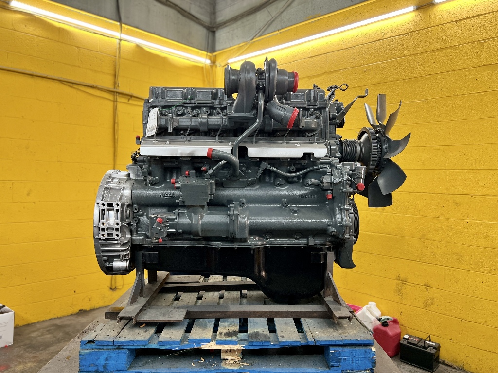 USED 2005 MACK AI TRUCK ENGINE TRUCK PARTS #3000