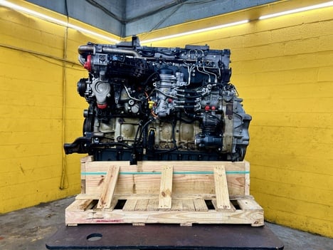 2015 DETROIT DD15 Truck Engine #3357