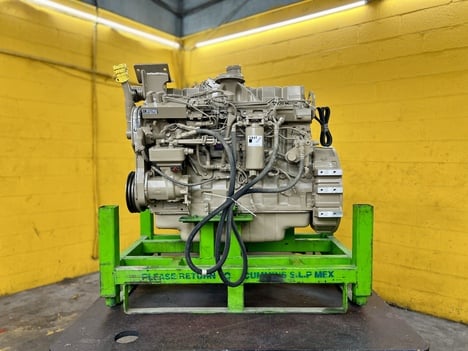 2003 CUMMINS ISC 8.3L Truck Engine #3372