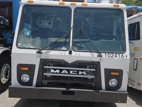 2016 MACK LEU613 Cab Body #4024