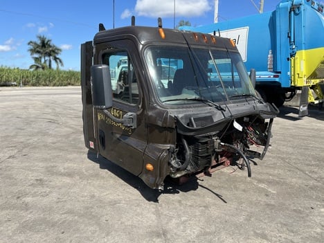 2014 FREIGHTLINER CASCADIA 113 Cab Body #4078 2014 FREIGHTLINER CASCADIA 113 Cab Body #4078
