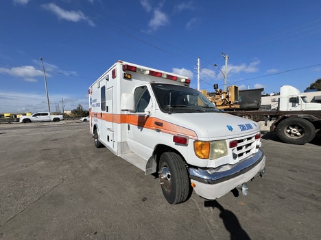 2003 FORD E450 Ambulance #4083