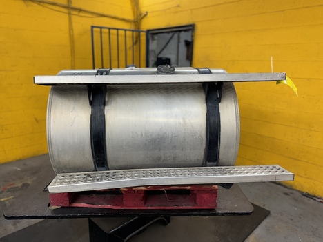  STERLING 3510760C98 Fuel Tank #4100