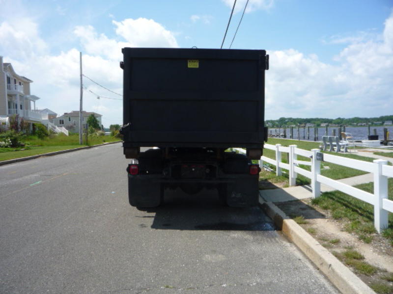 USED 2000 INTERNATIONAL 4700 HOOKLIFT TRUCK FOR SALE IN IN NEW JERSEY