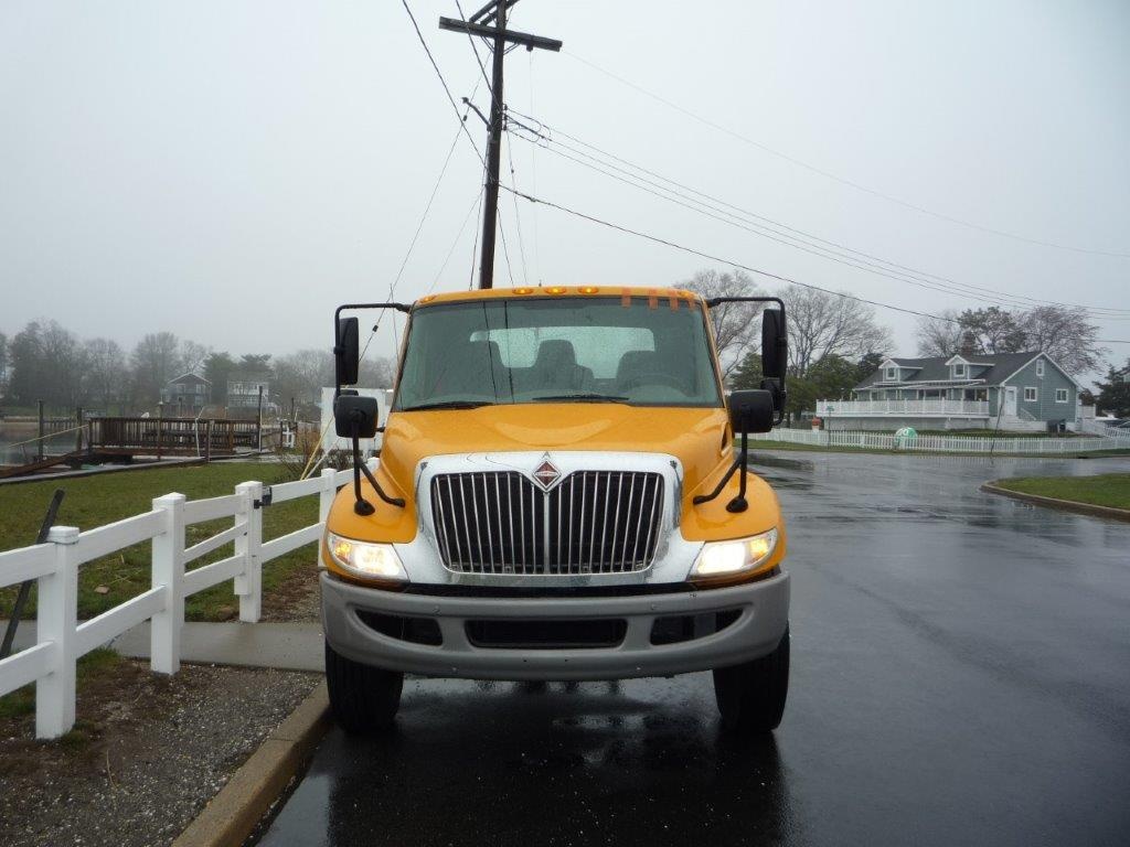 USED 2012 INTERNATIONAL 4300 CAB CHASSIS TRUCK FOR SALE IN IN NEW