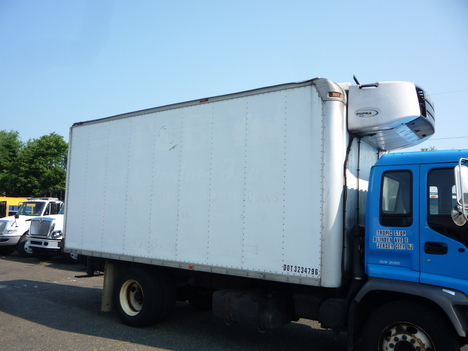 USED SUPREME 18 FT REEFER BODY TRUCK BODY #12077-2