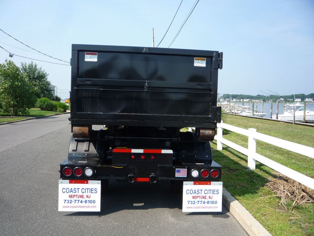 USED 2014 INTERNATIONAL 4300 HOOKLIFT TRUCK FOR SALE IN IN NEW JERSEY