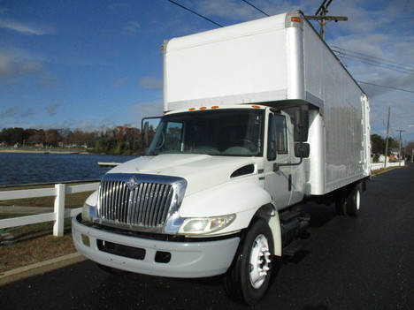 USED 2008 INTERNATIONAL 4300 MOVING TRUCK #12137-1