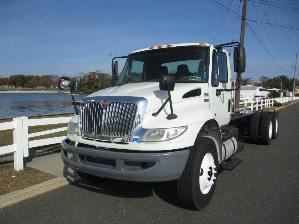 USED 2013 INTERNATIONAL 4400 6 X 4 CAB CHASSIS TRUCK #12160
