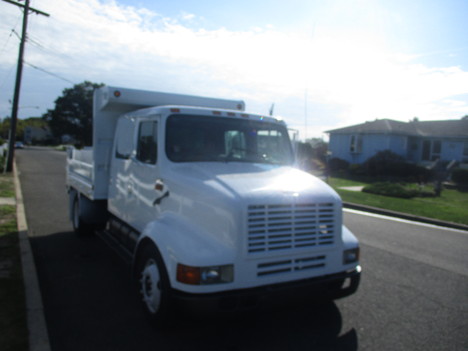 USED 2002 INTERNATIONAL 4700 LP CREW DUMP TRUCK #12187-4