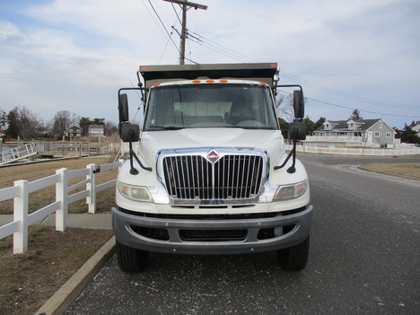 USED 2015 INTERNATIONAL 4400 6 X 4 DUMP TRUCK #12226-4
