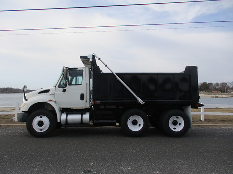 USED 2015 INTERNATIONAL 4400 6 X 4 DUMP TRUCK #12226-5