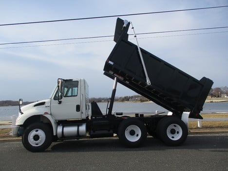 USED 2015 INTERNATIONAL 4400 6 X 4 DUMP TRUCK #12226-7