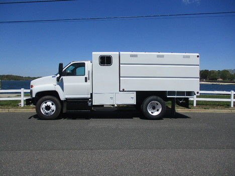 USED 2008 GMC C6500 CHIPPER DUMP TRUCK #12263-5