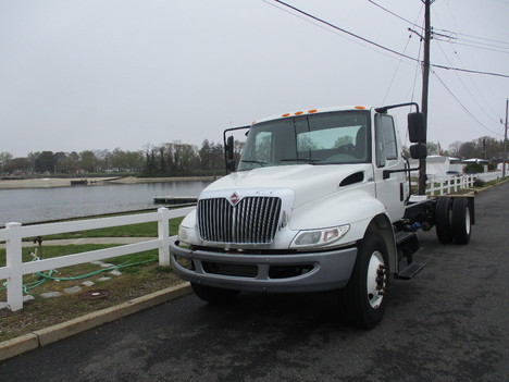 USED 2017 INTERNATIONAL 4300 CAB CHASSIS TRUCK #12270-1