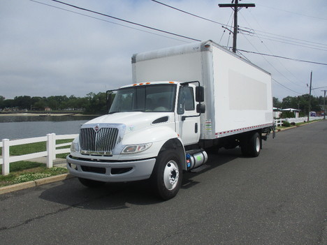 USED 2017 INTERNATIONAL 4300 BOX VAN TRUCK #12290-1