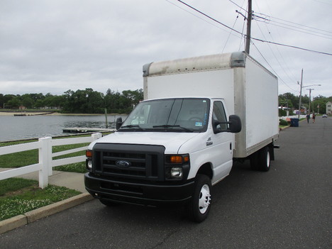 USED 2017 FORD E350 BOX VAN TRUCK #12304-1