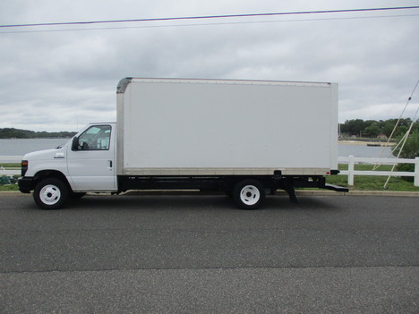 USED 2017 FORD E350 BOX VAN TRUCK #12304-5