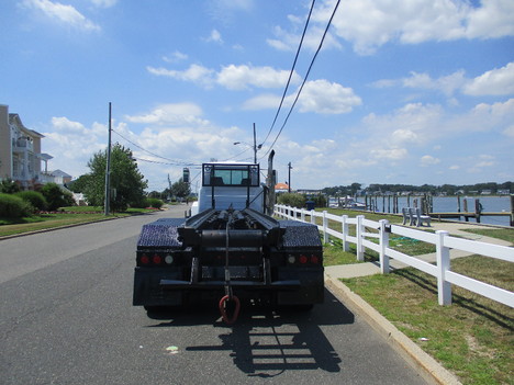 USED 2002 MACK RD688S ROLL-OFF TRUCK #12322-7