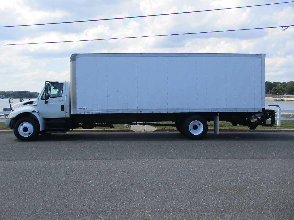 USED MORGAN 26 FT VAN BODY TRUCK BODY #12330
