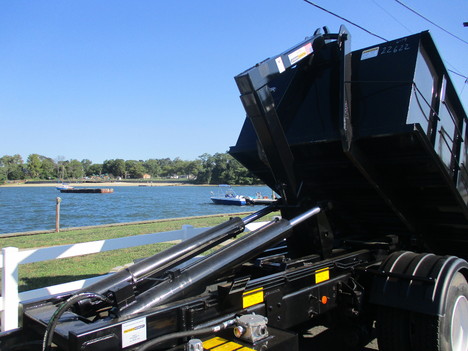 USED 2013 INTERNATIONAL 4300 HOOKLIFT TRUCK #12359-9