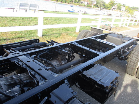 USED 2016 ISUZU NRR CAB CHASSIS TRUCK #12367-7