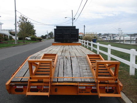 USED 2005 INTERNATIONAL 8500 DUMP TRUCK #12373-6