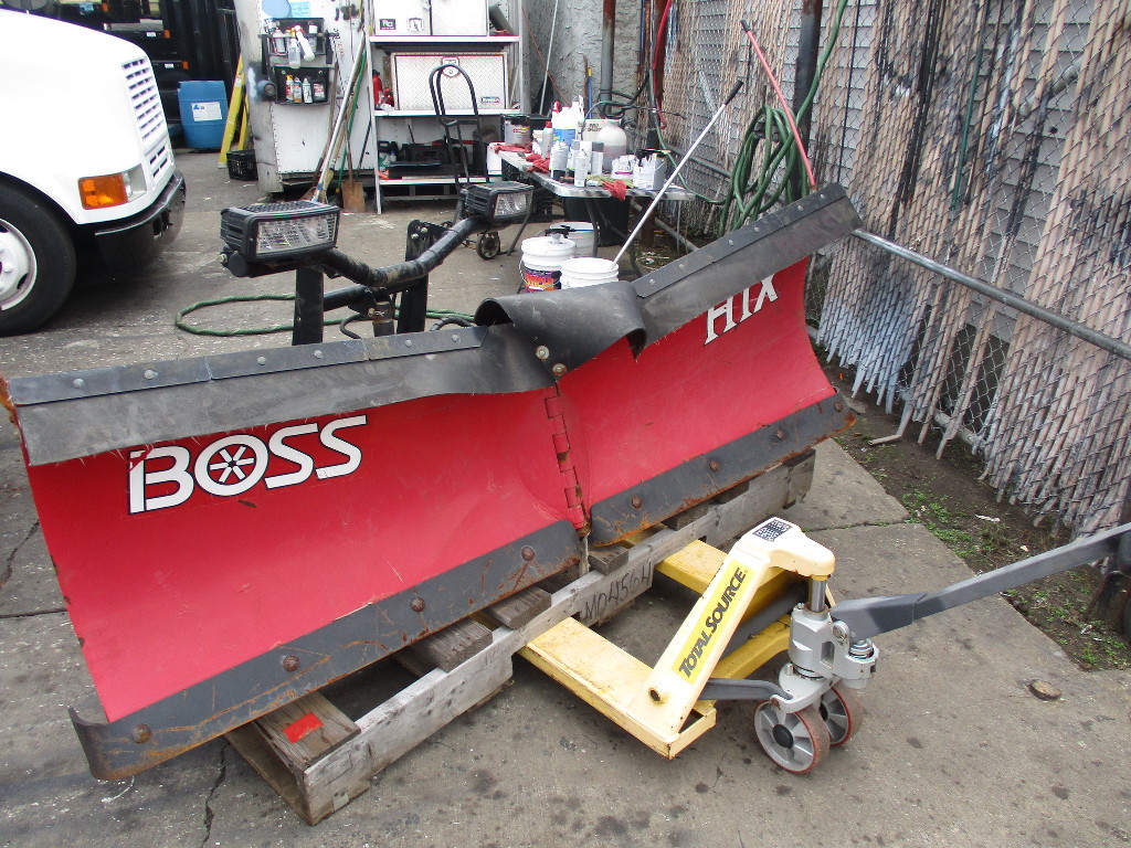 USED2017BOSSHTXVSNOWPLOW #12388