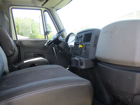 USED 2013 INTERNATIONAL 4400 6 X 4 FLATBED TRUCK #12392-3