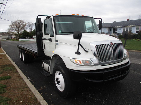 USED 2013 INTERNATIONAL 4400 6 X 4 FLATBED TRUCK #12392-6