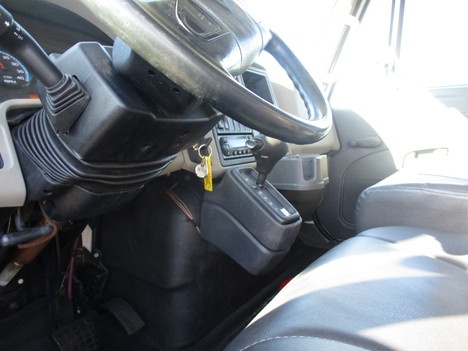 USED 2013 INTERNATIONAL 4300 REEFER TRUCK #12396-2