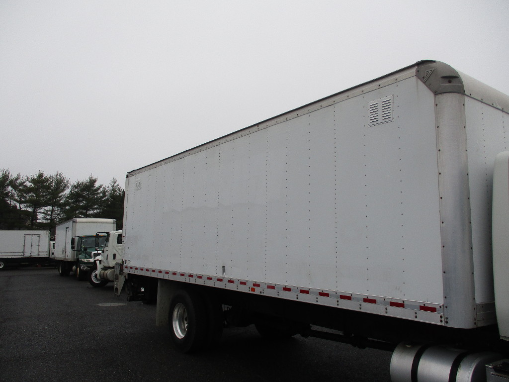 USED UTILIMASTER 26 FT VAN BODY TRUCK BODY #12412