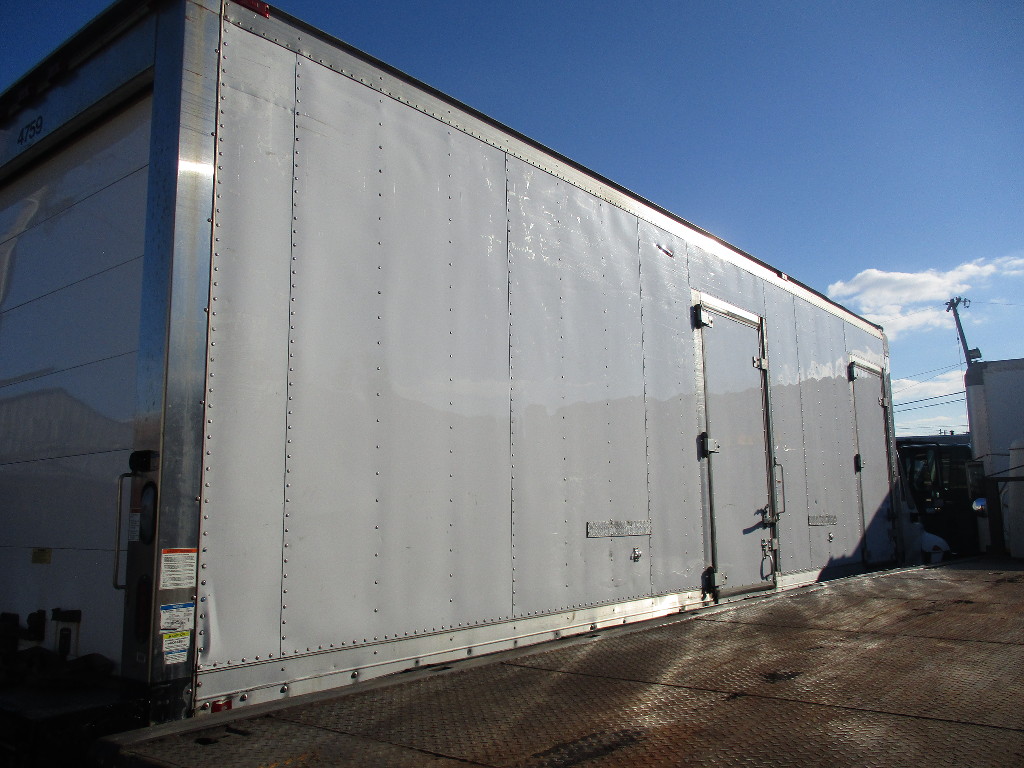 USED 2013 26 FT REEFER BODY FOR SALE IN IN NEW JERSEY 12414