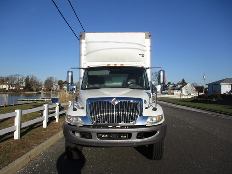 USED 2018 INTERNATIONAL 4300 BOX VAN TRUCK #12416-3