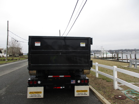USED 2018 INTERNATIONAL 4300 HOOKLIFT TRUCK #12444-6