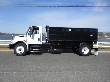USED 2014 INTERNATIONAL 4300 HOOKLIFT TRUCK #12447-5