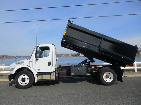 USED 2016 FREIGHTLINER M2 DUMP TRUCK #12453-8