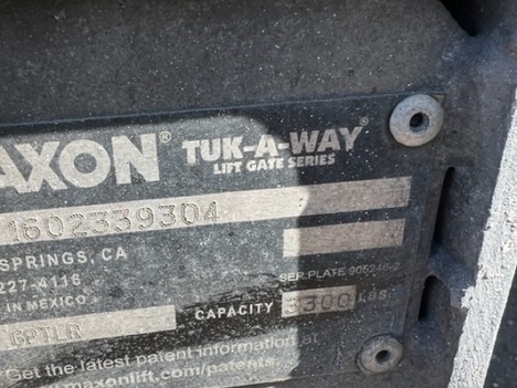 USED UTILIMASTER 26 FT VAN BODY TRUCK BODY #12461-3