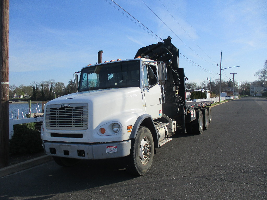 USED 2003 FREIGHTLINER FL112 CRANE TRUCK #12476
