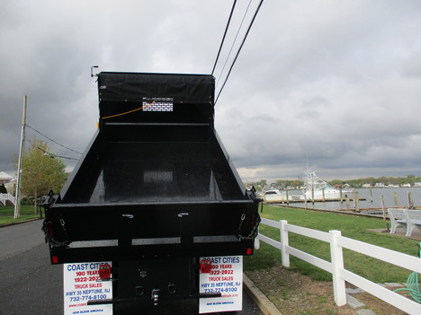 USED 2017 INTERNATIONAL 4300 DUMP TRUCK #12486-7