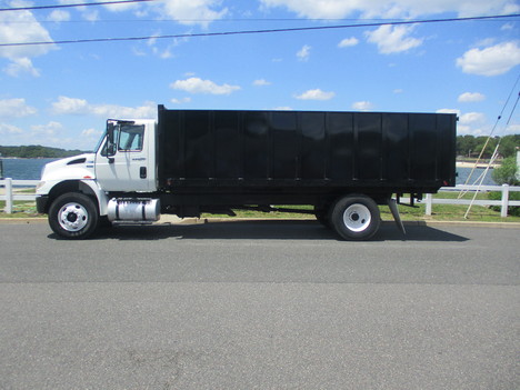 USED 2011 INTERNATIONAL 4300 DUMP TRUCK #12491-5